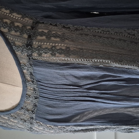 World Market Blue Gray Embroidered Blouse Sz S/M - Picture 3 of 6